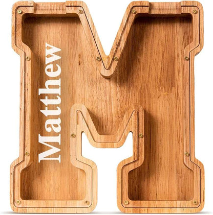 Handgefertigte Holz-Spardose in Buchstabenform (personalisierbar)