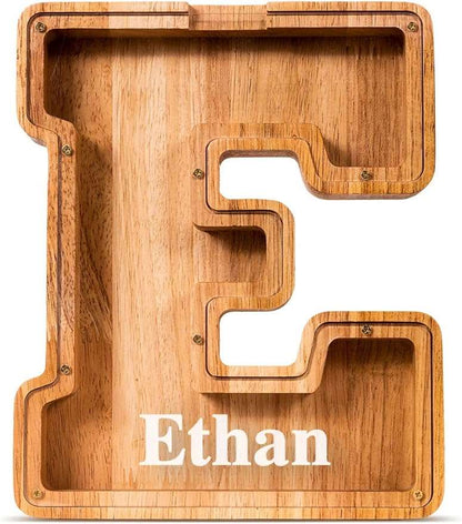 Handgefertigte Holz-Spardose in Buchstabenform (personalisierbar)
