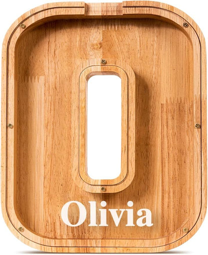 Handgefertigte Holz-Spardose in Buchstabenform (personalisierbar)