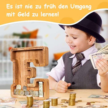 Handgefertigte Holz-Spardose in Buchstabenform (personalisierbar)