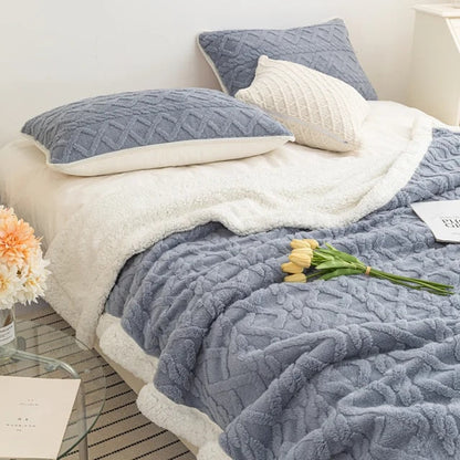 Gestrickte Sherpa Decken - gefüttert & mit Plüschinnenseite